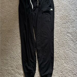 Vuori Black Ankle Joggers